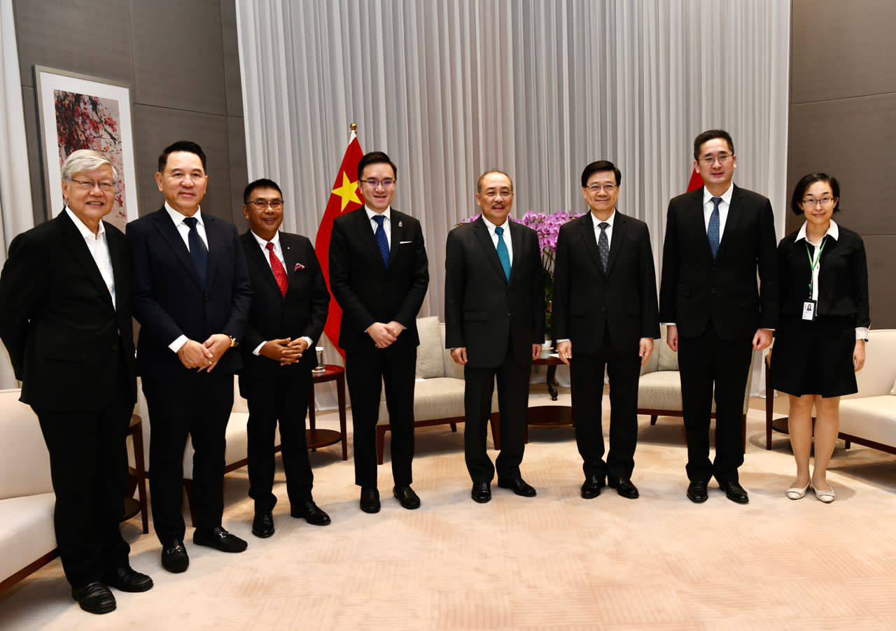 Kunjungan hormat kepada Tuan Yang Terutama (TYT) John Lee Ka-Chiu, Ketua Eksekutif Wilayah Pentadbiran Khas Hong Kong (HKSAR)