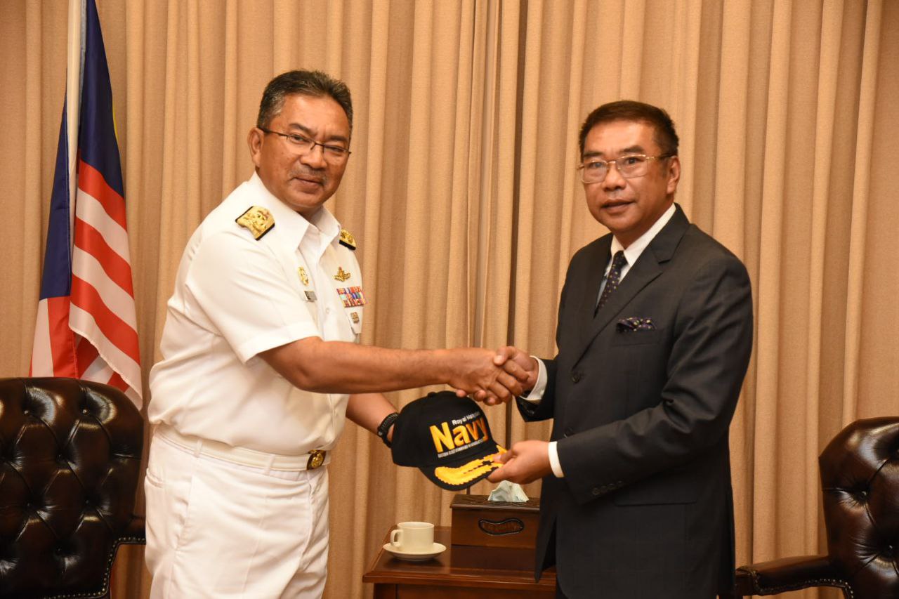 Kunjungan Hormat Perpisahan Panglima Armada Timur kepada YB Setiausaha Kerajaan Negeri Sabah