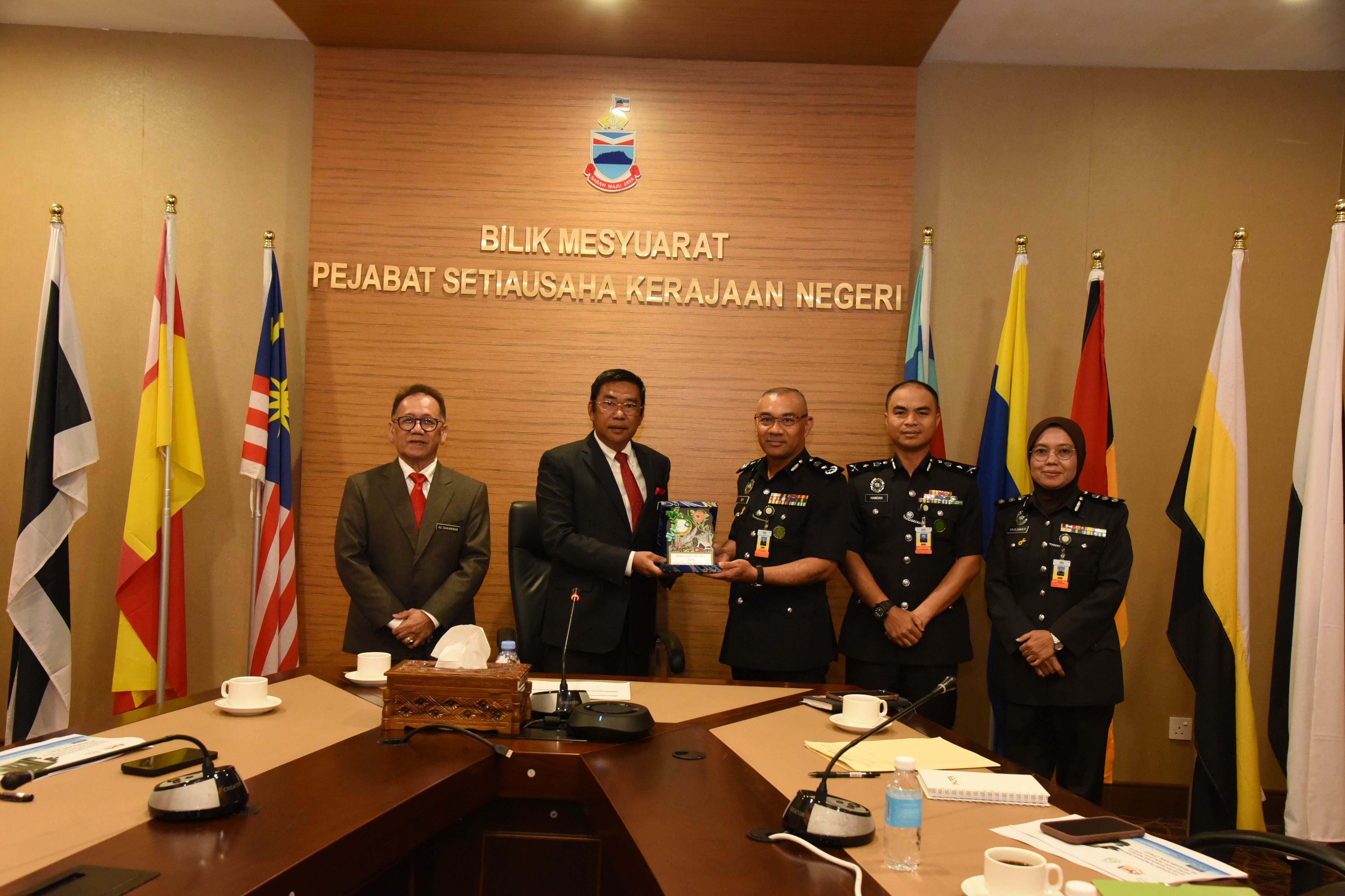  Kunjungan Hormat Pengarah Jabatan Penjara Negeri Sabah ke Pejabat YB Setiausaha Kerajaan Negeri Sabah