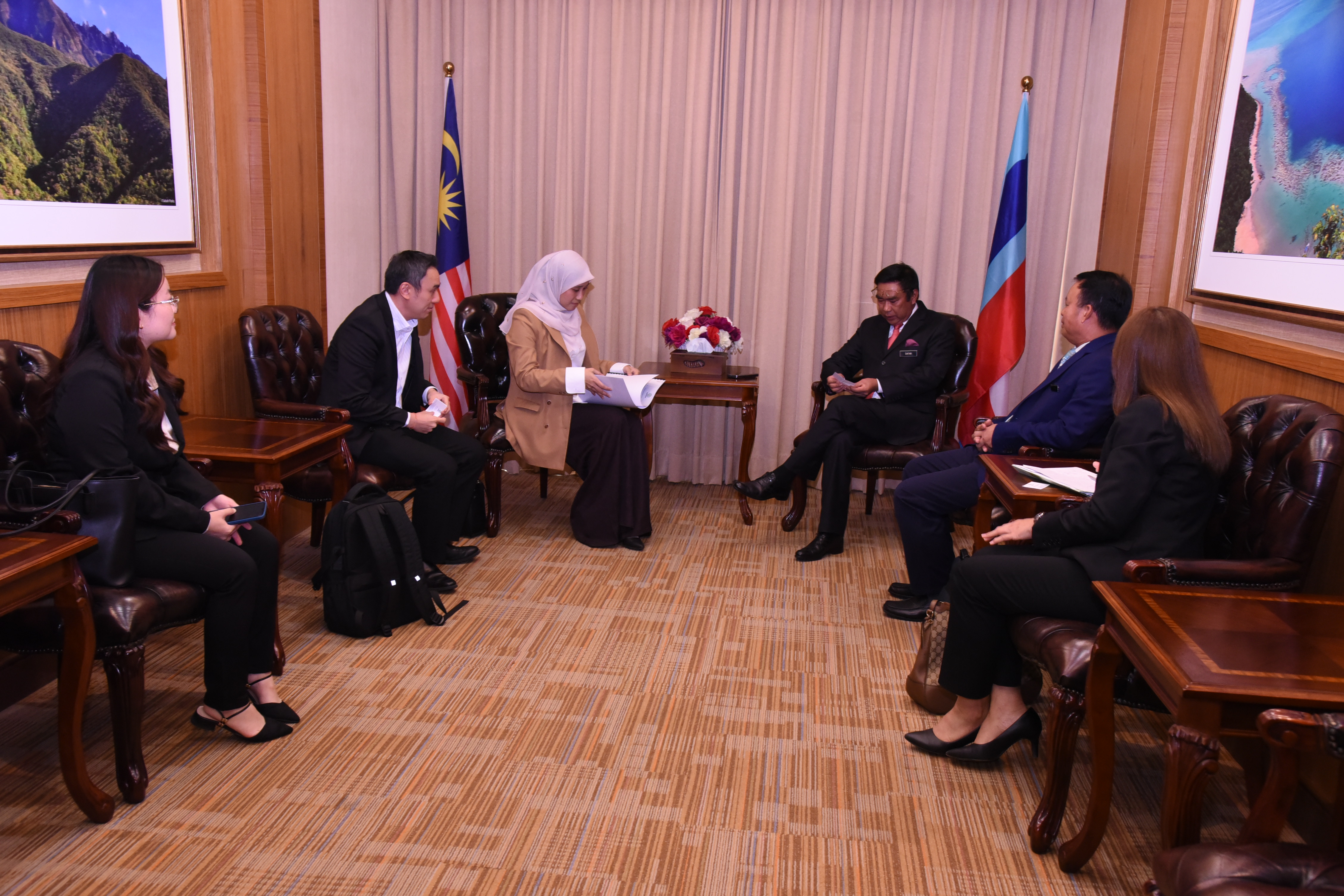 Kunjungan Hormat Berjaya Corporation Berhad ke Pejabat YB Setiausaha Kerajaan Negeri Sabah