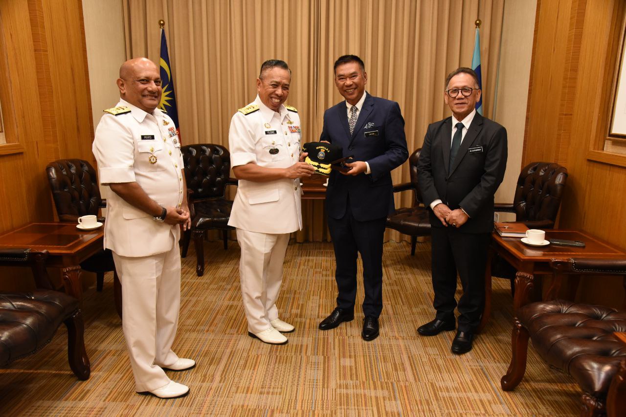 Kunjungan Hormat Panglima Wilayah Laut 2 kepada YB Setiausaha Kerajaan Negeri Sabah