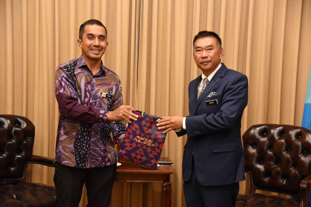 Kunjungan Hormat Setiausaha Agung MAKSAK Malaysia kepada YB Setiausaha Kerajaan Negeri Sabah