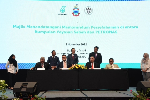 PETRONAS dan Kumpulan Yayasan Sabah Memeterai Kerjasama dalam Program Penajaan Pendidikan